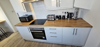 Cozy 3-bed House in Dagenham