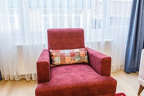 Charming Kadıköy Apartment With City Views