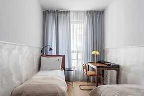 Lion Apartments -DOKI LifeStyle&FoodHall