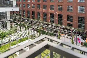 Lion Apartments -DOKI LifeStyle&FoodHall