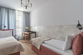 Lion Apartments -DOKI LifeStyle&FoodHall