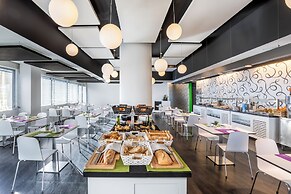 Hotel Zentral Castellana Norte