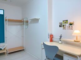 Only for woman - Sadang House