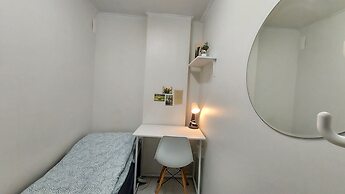 Only for woman - Sadang House