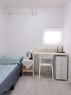 Only for woman - Sadang House