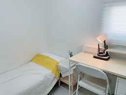 Only for woman - Sadang House