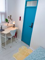 Only for woman - Sadang House