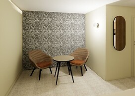 BRIT HOTEL CONFORT ALENCON