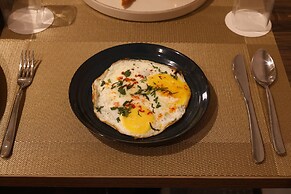 Wedcation by Tivoli, Israna