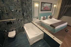 Wedcation by Tivoli, Israna