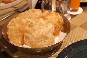 Wedcation by Tivoli, Israna