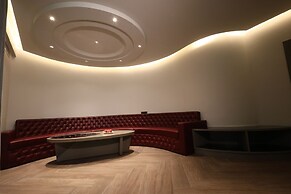 Wedcation by Tivoli, Israna