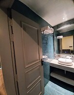 Wedcation by Tivoli, Israna