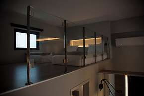 ILION Air Host - Near Athens International Airport