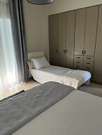 ILION Air Host - Near Athens International Airport