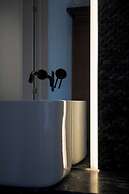 ILION Air Host - Near Athens International Airport