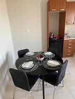 ILION Air Host - Near Athens International Airport