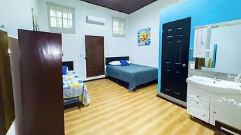 503 Casa Hostal