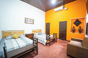 503 Casa Hostal