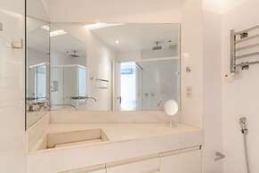 Modern Design Between Ipanema and Copacabana Bc405