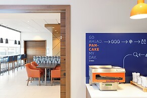 Holiday Inn Express And Suites Charlotte Airport Area by IHG