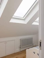 Tudor House Kingston Luxury 5 bed Villa