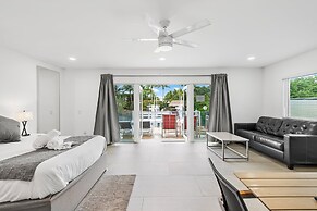 Unique Retreat - Unit B: Homey First-floor Haven