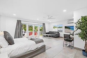 Unique Retreat - Unit B: Homey First-floor Haven