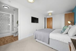 The Pinnacle by Cotels