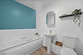 The Pinnacle by Cotels