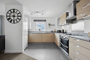 The Pinnacle by Cotels