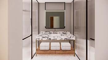 Hotel Phoenix Centennial Yards