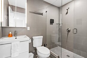 Unique Retreat - Unit E: Rustic 3rd-floor Hideaway