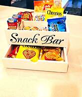 Private Disney Oasis With Pool Hot Tub Ps5 and Modern Amenities