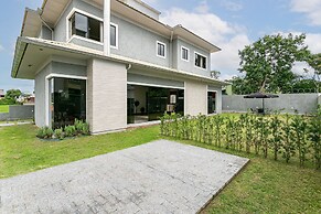 Casa em Condomímio Cachoeira B. Jesus