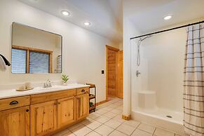 Luxury Cabin w Panoramic Views Firepit Game Room Pinnacle Chalet