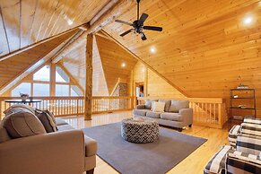 Luxury Cabin w Panoramic Views Firepit Game Room Pinnacle Chalet