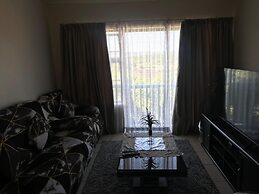 Relax and Unwind in a Beautiful Open-plan Space!