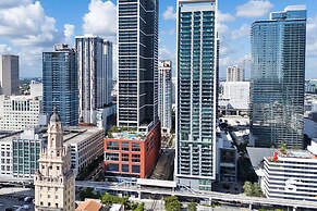 Miami Luxury Studio With City View