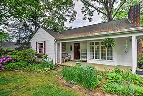 Walk to Downtown: Pet-friendly Cottage in Tyron