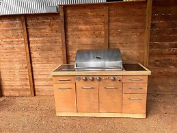 Retro Cowyboy Villa in the Heart of Austin