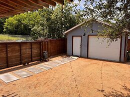 Retro Cowyboy Villa in the Heart of Austin