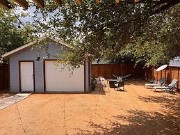 Retro Cowyboy Villa in the Heart of Austin