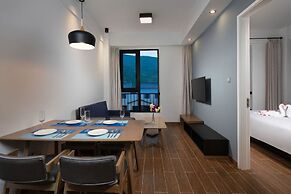 Prince Hotel By Secret Garden