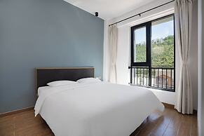 Prince Hotel By Secret Garden