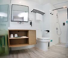 Prince Hotel By Secret Garden