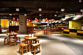 Prince Hotel By Secret Garden