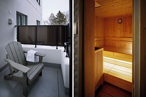 Minn Kitahiroshima Station East