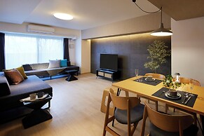 Minn Kitahiroshima Station East