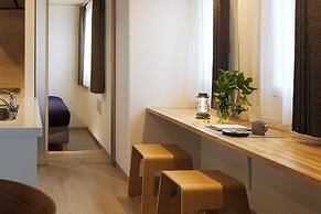 Minn Kitahiroshima Station East